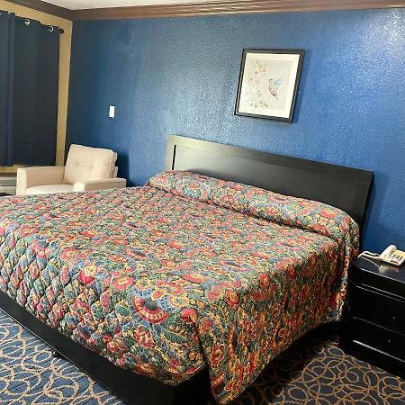 Super 6 Inn Carencro 外观 照片