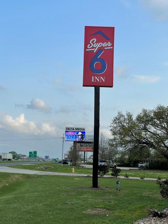 Super 6 Inn Carencro 外观 照片