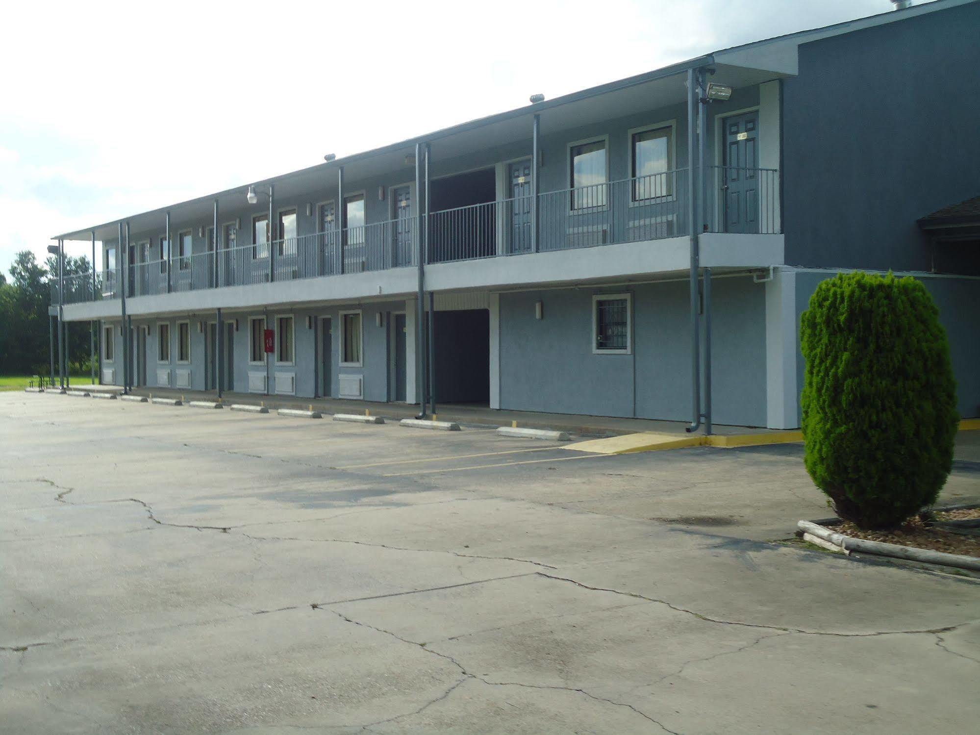 Super 6 Inn Carencro 外观 照片